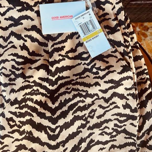 ❗️LAST CHANCE❗️ Good American “Boss” A-Line Animal Print Shorts NWT - Picture 10 of 11